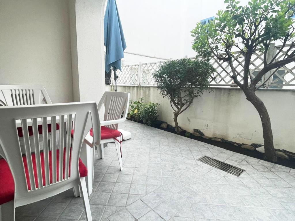 Le Residenze Blu Sardinia Aparthotel La Caletta Buitenkant foto