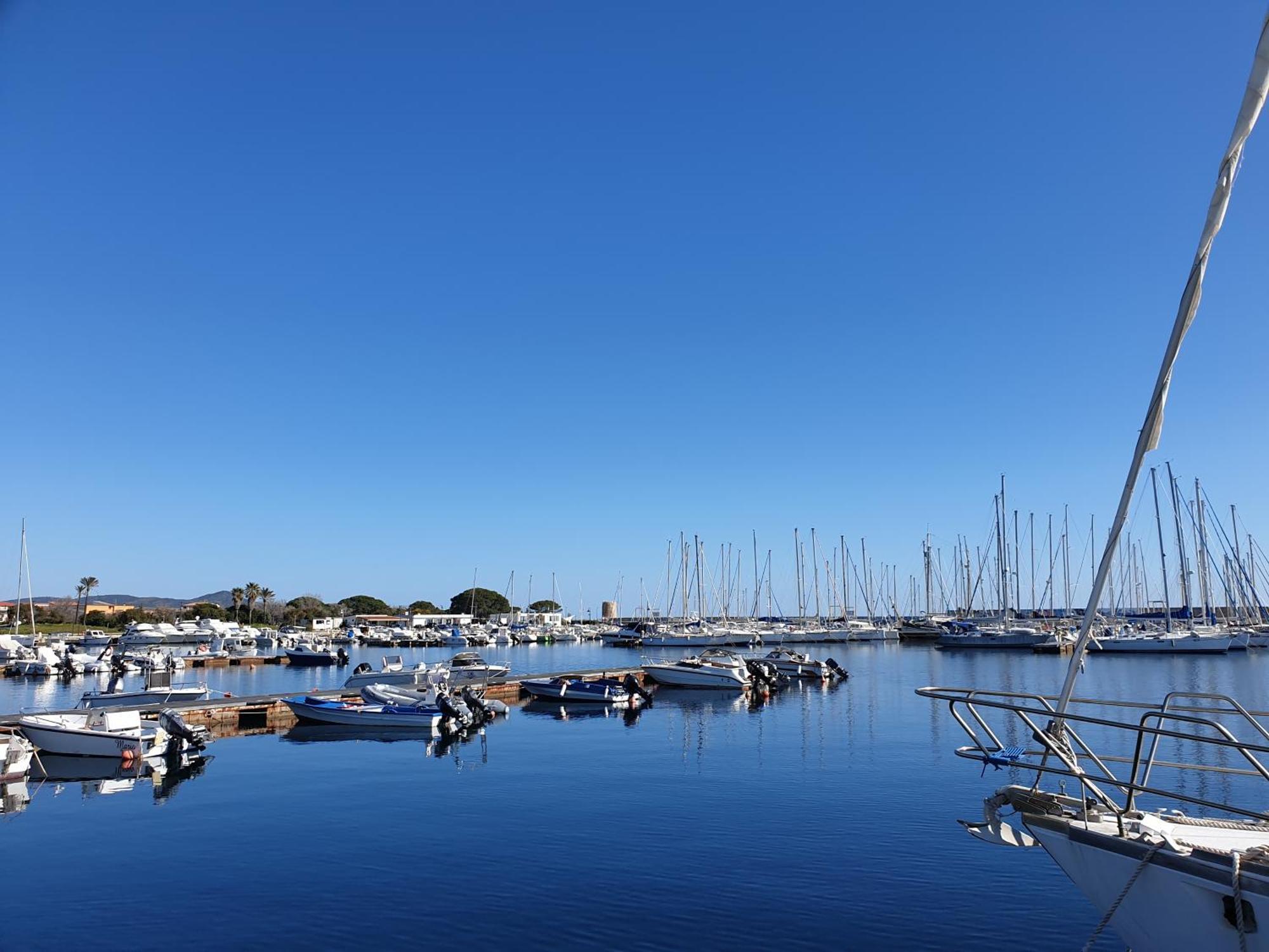 Le Residenze Blu Sardinia Aparthotel La Caletta Buitenkant foto