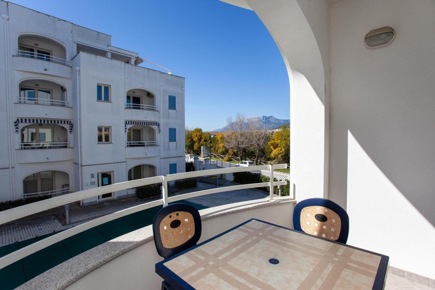 Le Residenze Blu Sardinia Aparthotel La Caletta Buitenkant foto