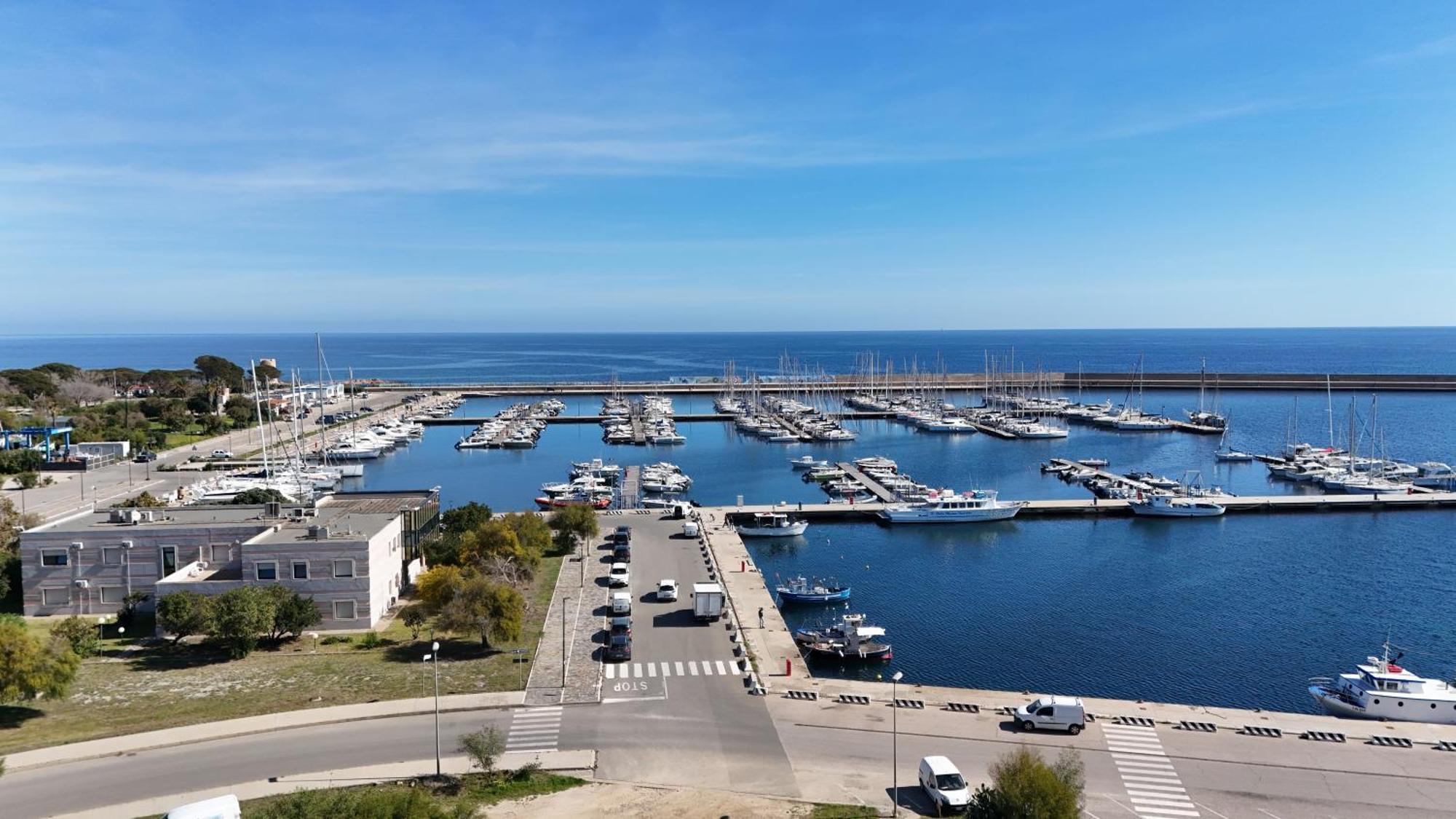 Le Residenze Blu Sardinia Aparthotel La Caletta Buitenkant foto