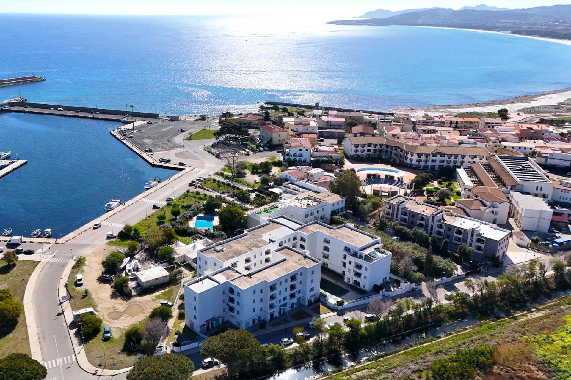 Le Residenze Blu Sardinia Aparthotel La Caletta Buitenkant foto